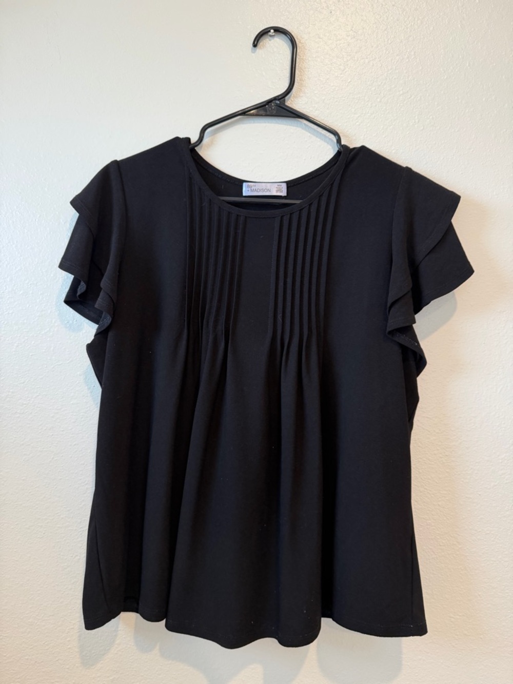 89th & Madison Black Flutter Sleeve Pintuck Blouse